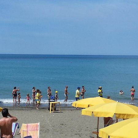 Camping Casa Di Caccia 마리나디비보나 외부 사진