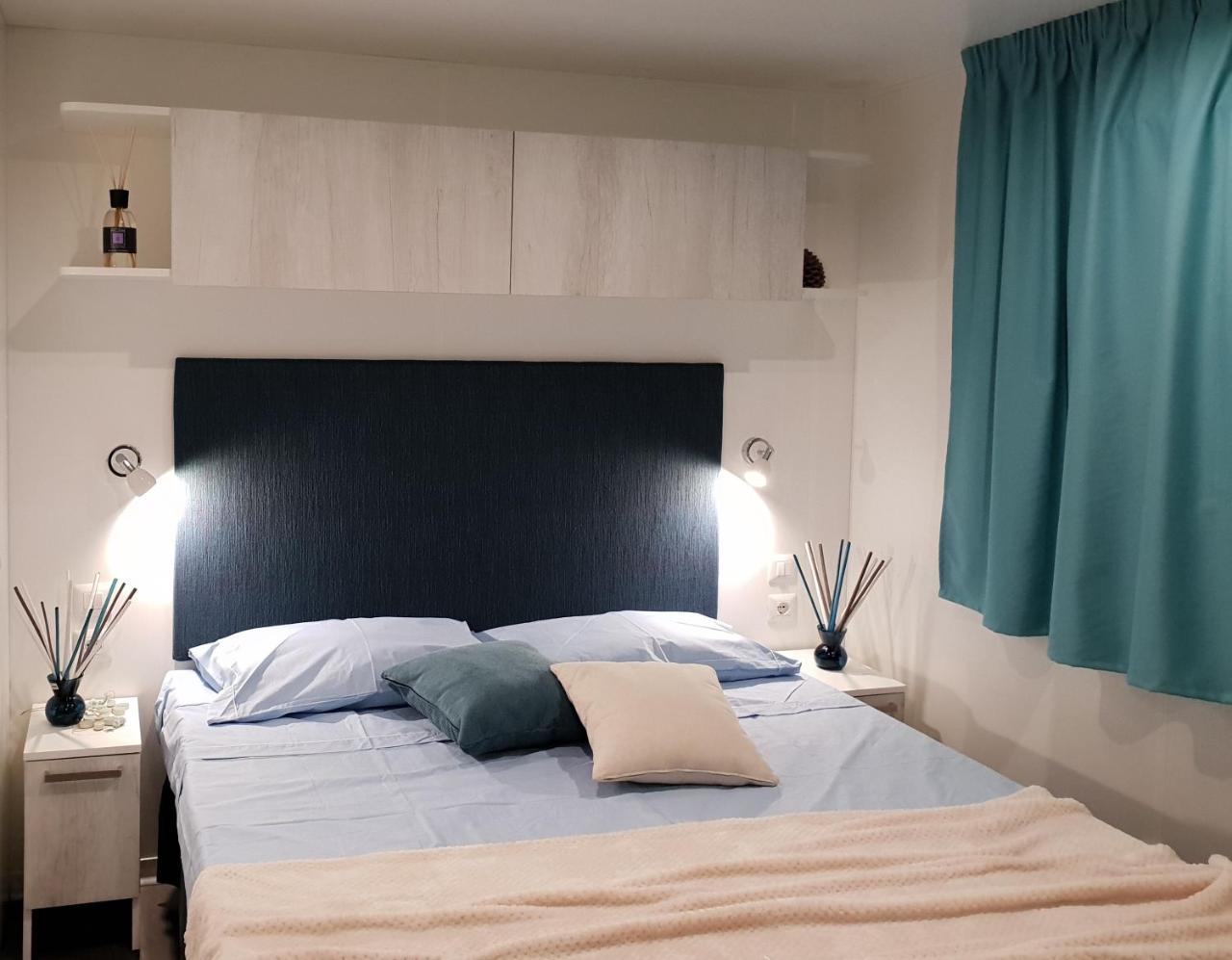 Camping Casa Di Caccia 마리나디비보나 외부 사진