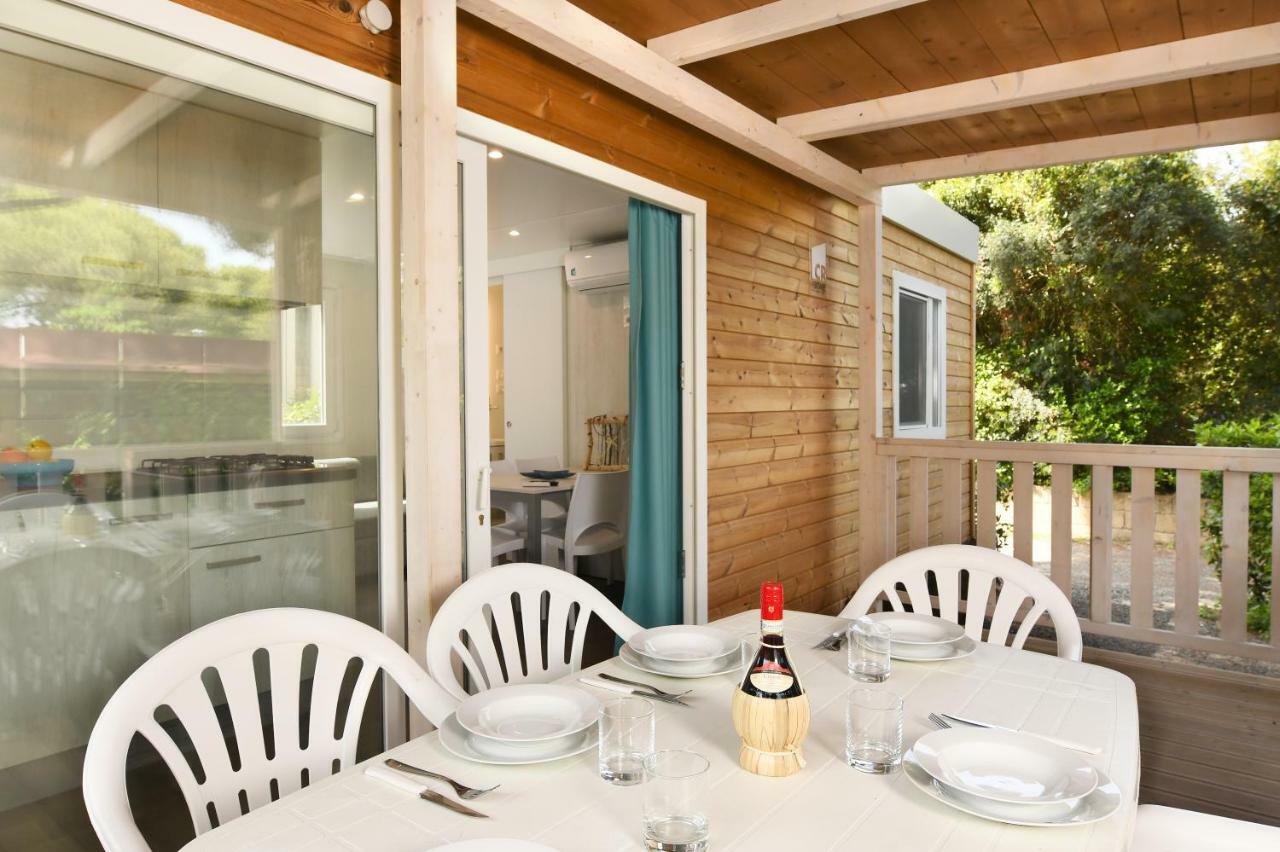 Camping Casa Di Caccia 마리나디비보나 외부 사진