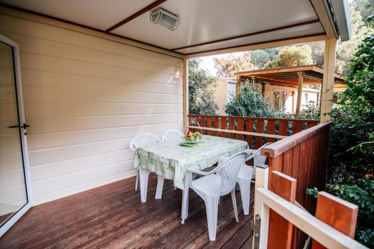 Camping Casa Di Caccia 마리나디비보나 외부 사진
